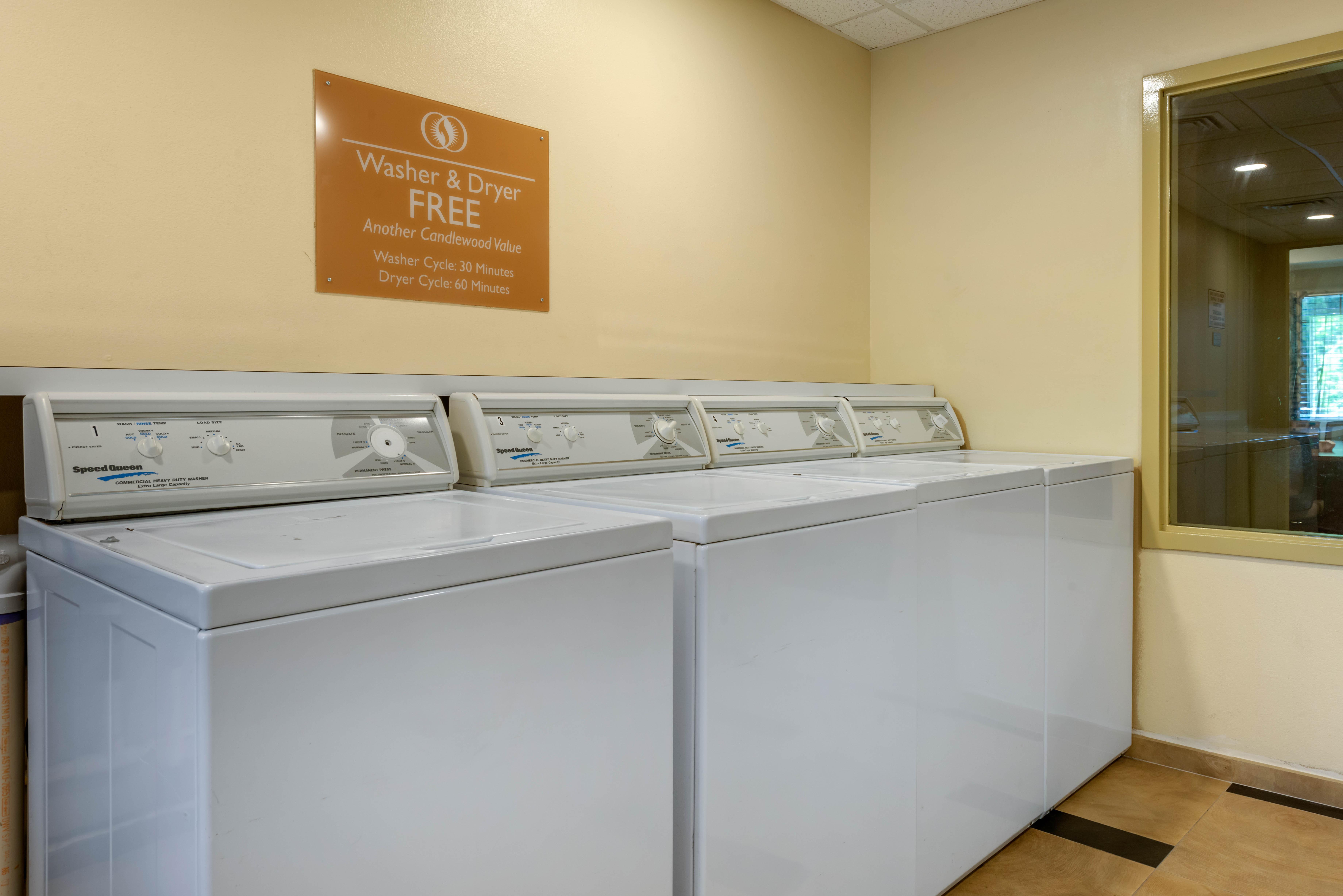 Candlewood Suites Fort Myers/Sanibel Gateway By Ihg Exterior photo