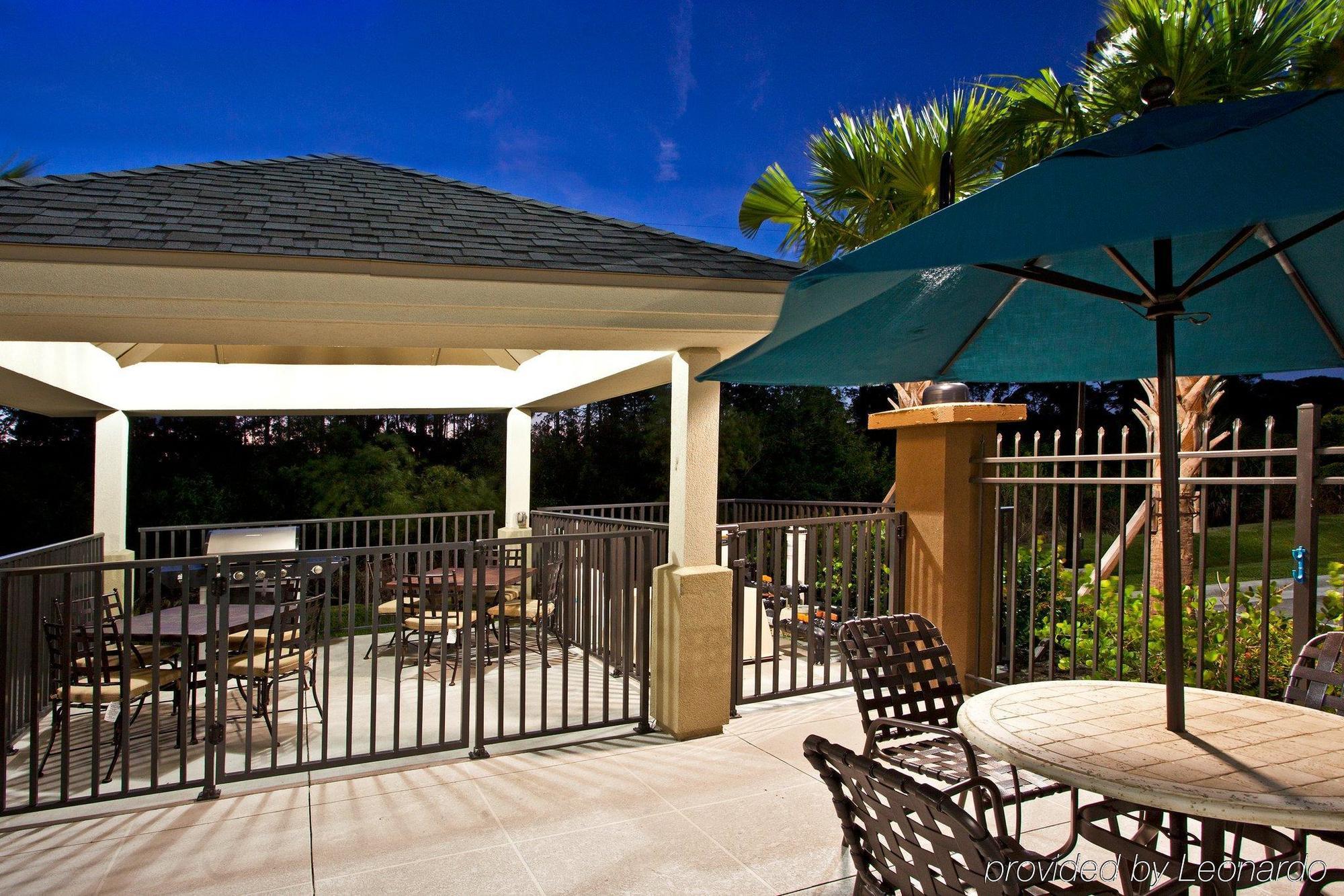 Candlewood Suites Fort Myers/Sanibel Gateway By Ihg Restaurant photo