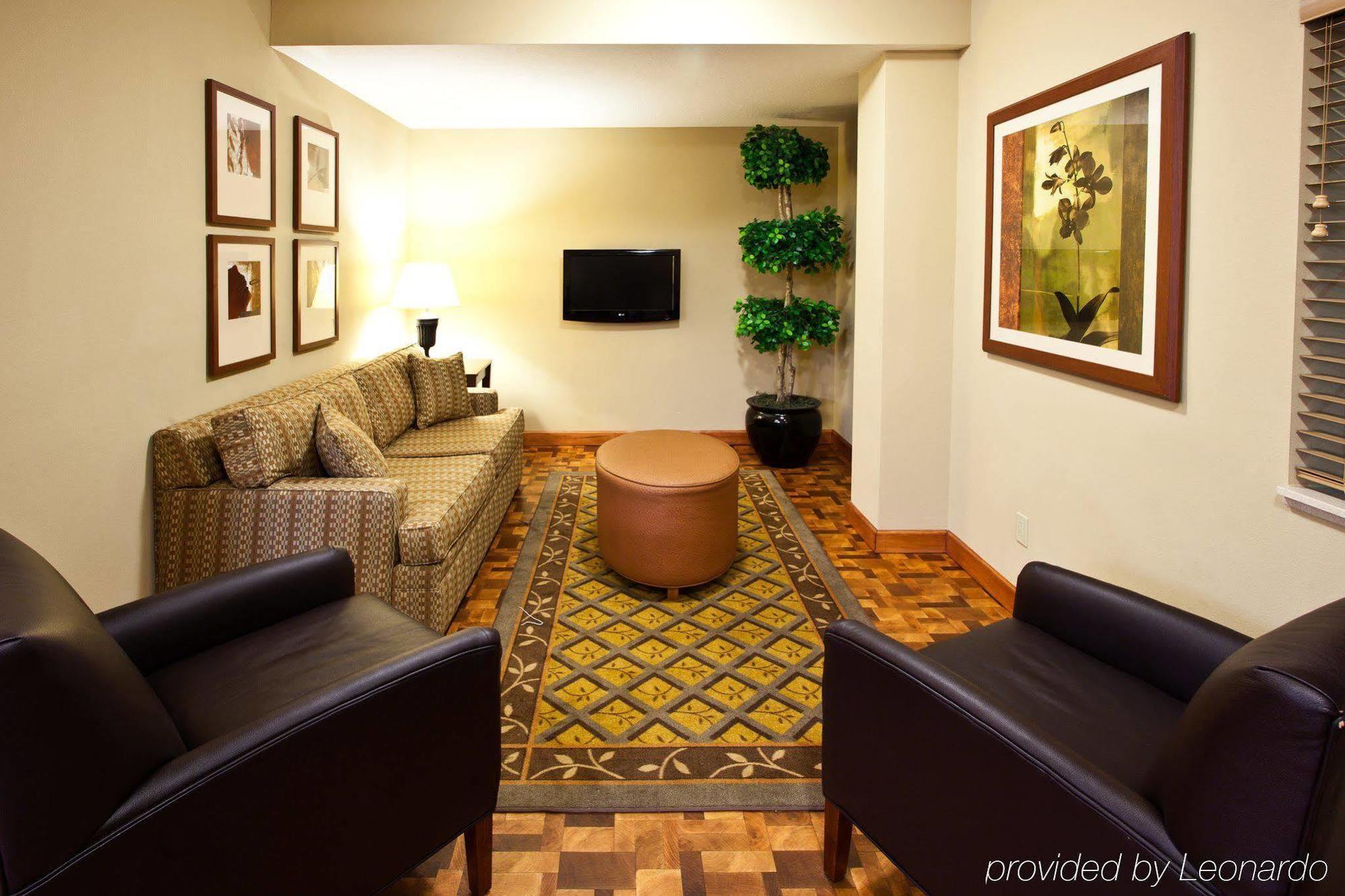 Candlewood Suites Fort Myers/Sanibel Gateway By Ihg Interior photo