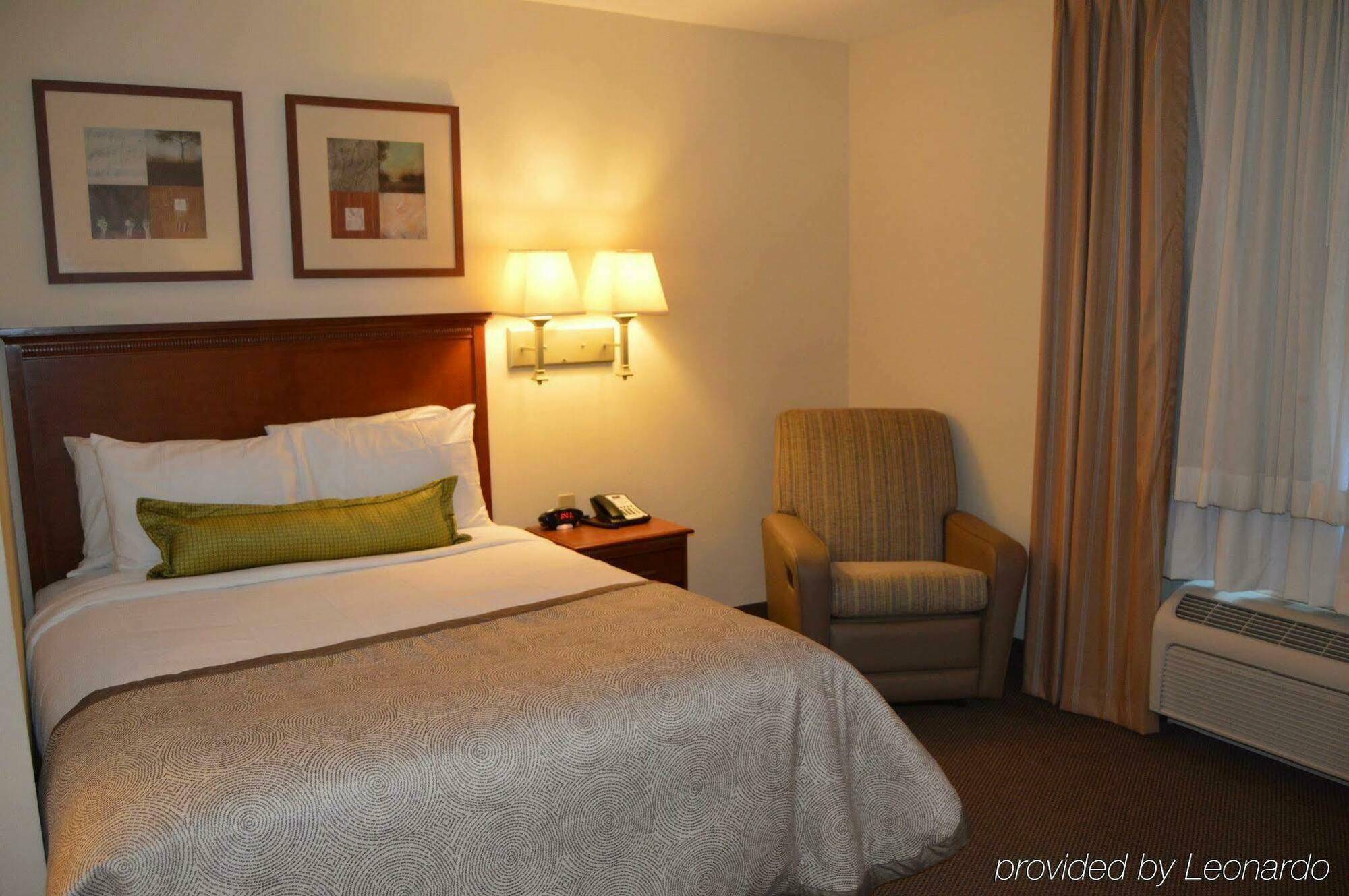 Candlewood Suites Fort Myers/Sanibel Gateway By Ihg Exterior photo