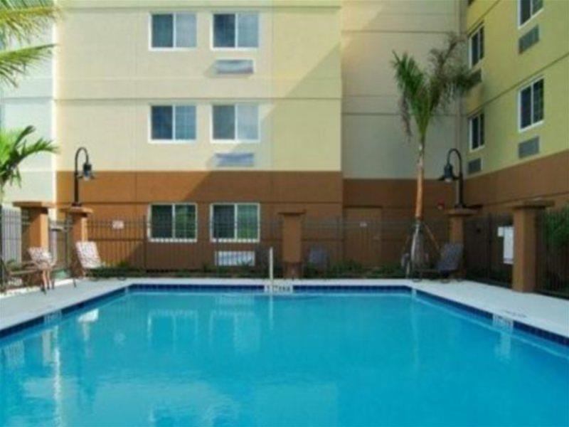 Candlewood Suites Fort Myers/Sanibel Gateway By Ihg Facilities photo